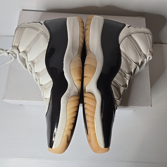 Womens 12 Air Jordan 11 Mid Neapolitan AR0715-101 - Picture 9 of 13